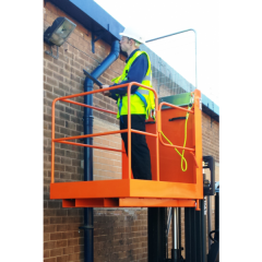 rk-mounted-lift-bar-access-platform-iap