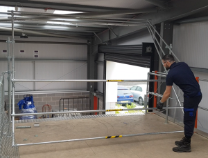 Extra wide pallet gate