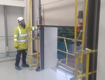 Extra wide pallet gate